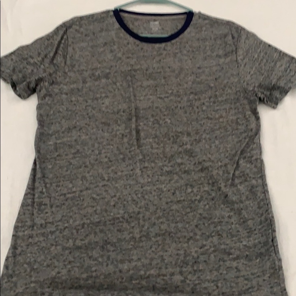 Old Navy T-shirt